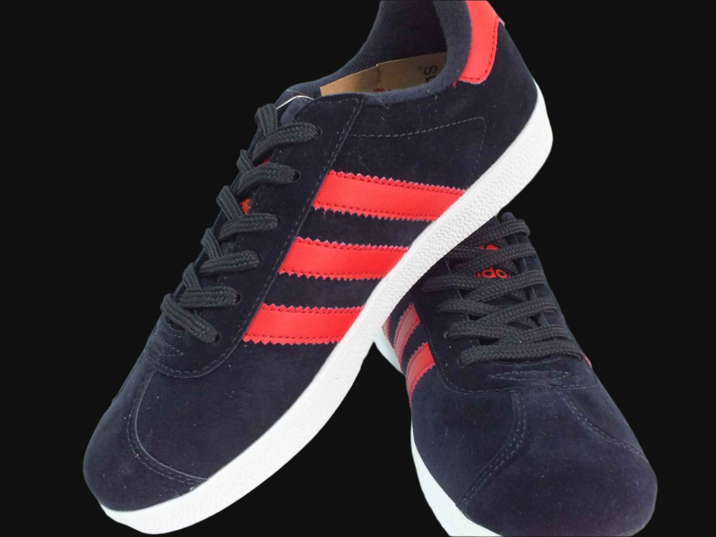 Жіночі кросівки Adidas Gazelle в наявності 37 та 39 розмір   00209