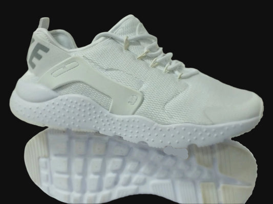 Чоловічі кросівки Nike Air Huarache в наявності 37 та 38 розмір   00243