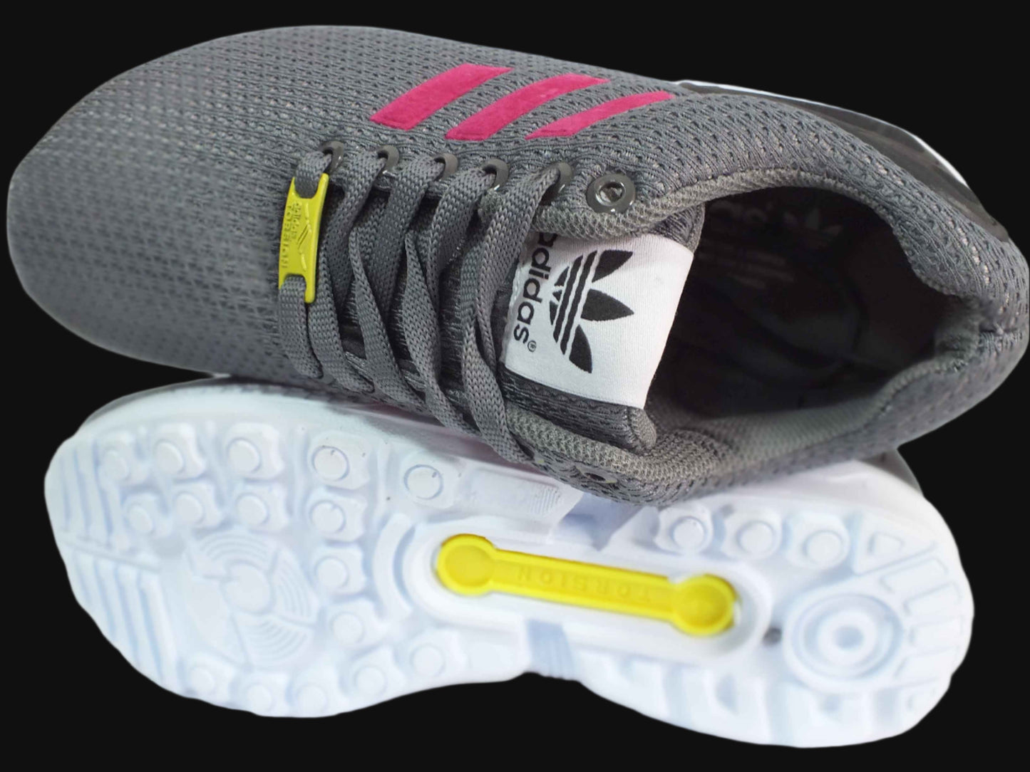 Жіночі кросівки Adidas TORSION в наявності 36 38 39 розмір   00252